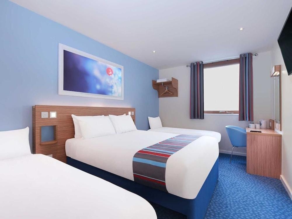 Travelodge London Ealing Exteriör bild