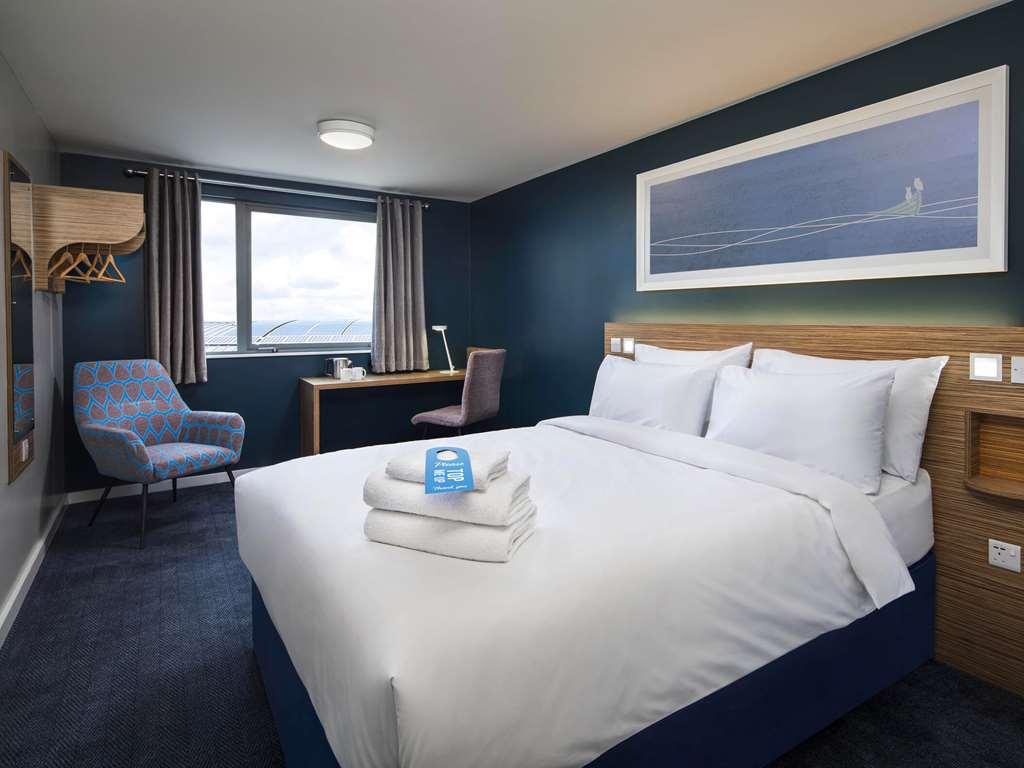 Travelodge London Ealing Rum bild