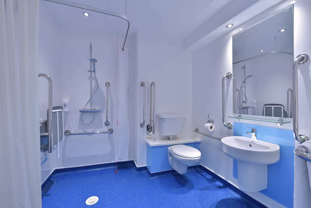 Travelodge London Ealing Rum bild